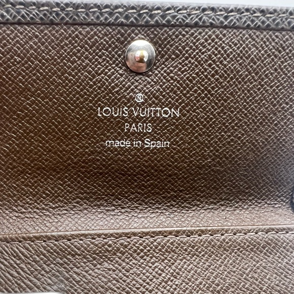 Louis Vuitton Key Holder - Picture 6 of 9